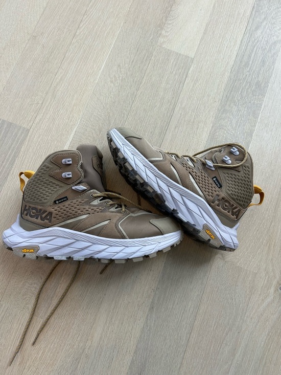 Hoka Anacapa Gore-Tex Brown and White Trail Mid-Top Sneakers with Yellow Accents - Picture 4 of 6
